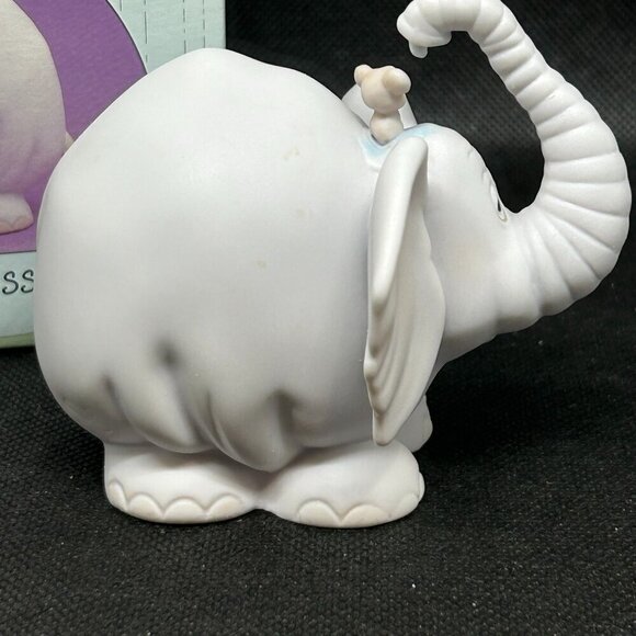 Precious Moments "Showers of Blessings" figurine - Picture 3 of 5